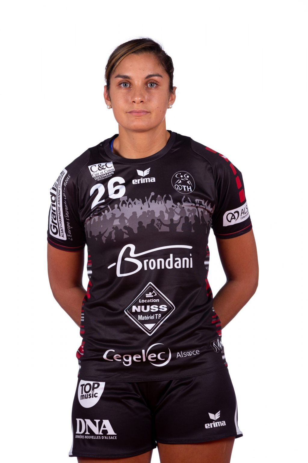 La capitaine et demi-centre, Dalila ABDESSELAM
